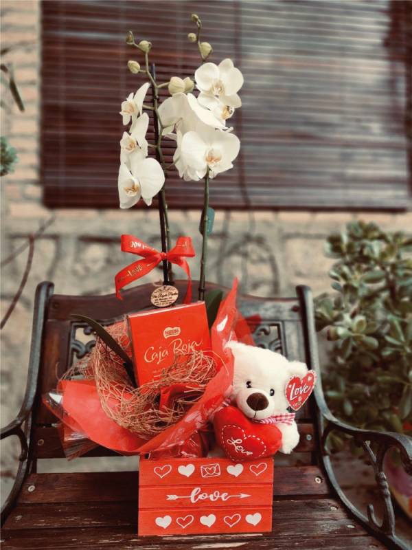 fechas-especiales-san-valentin-floristeria-granda-flor-regalo-puertas